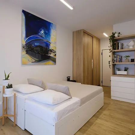 Apartmán Office Space - *